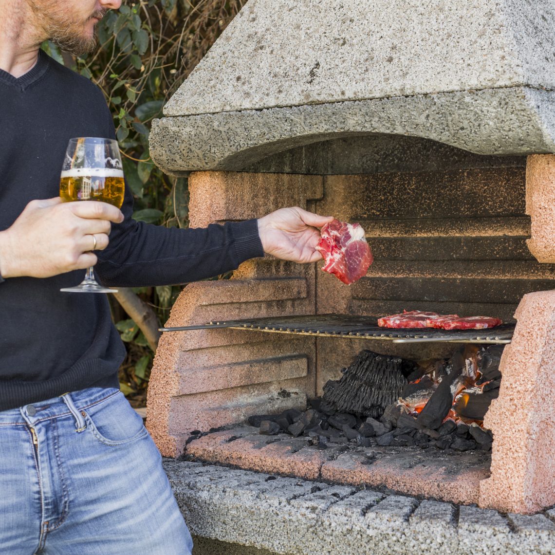 Installazione di un forno a legna prefabbricato: consigli e step chiave